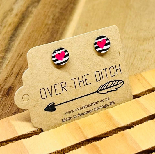 Domes - Black & White heart stripe mini