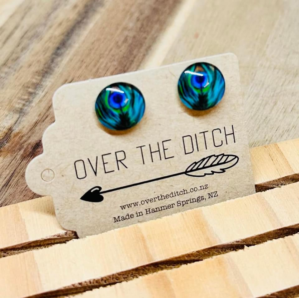 Domes - Peacock tail