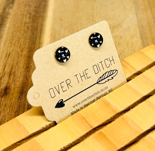 Domes - White hearts on black mini