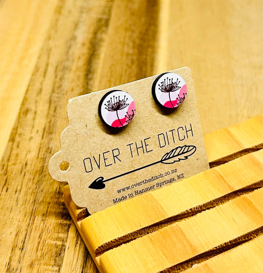 Domes - Pohutukawa on wood