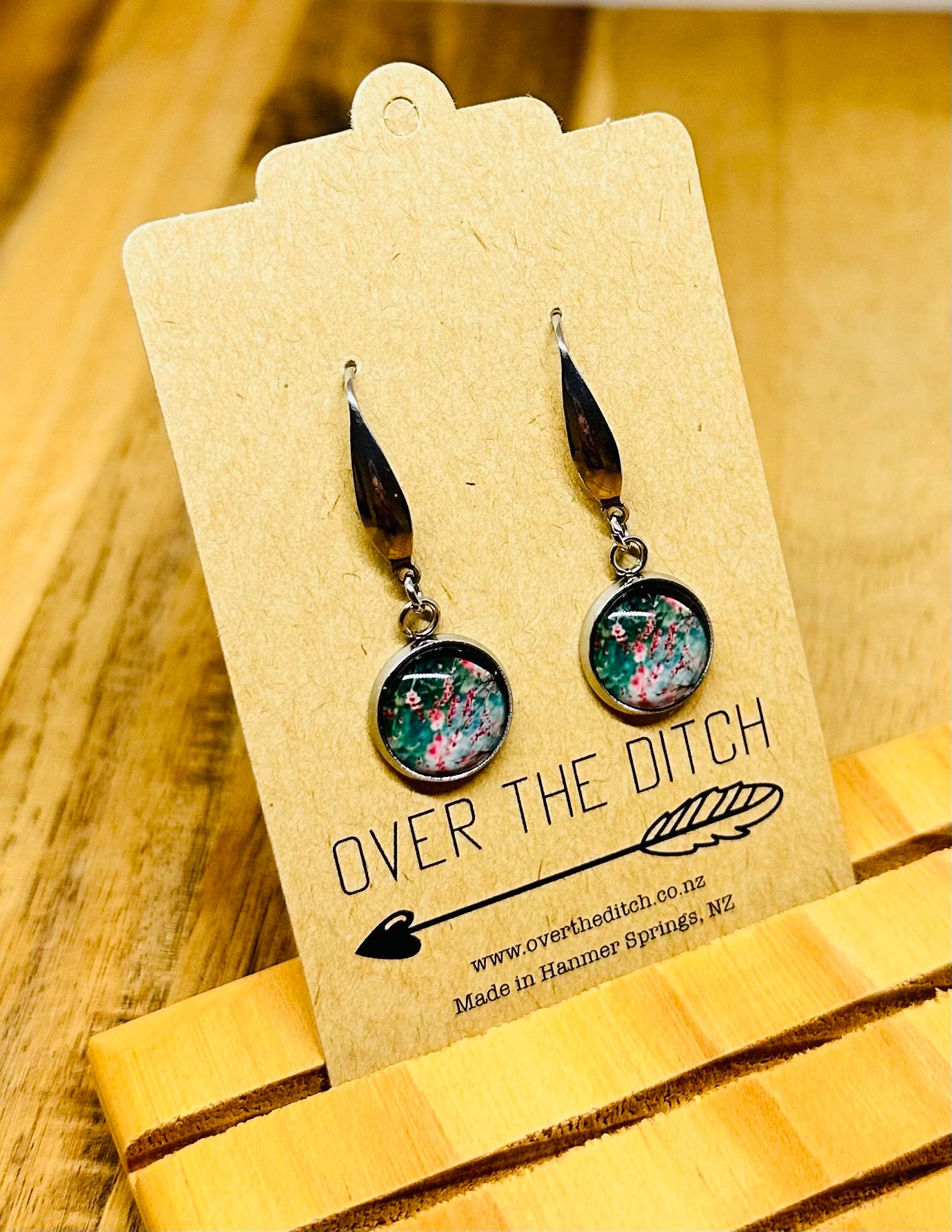 Pendants - Spring has sprung