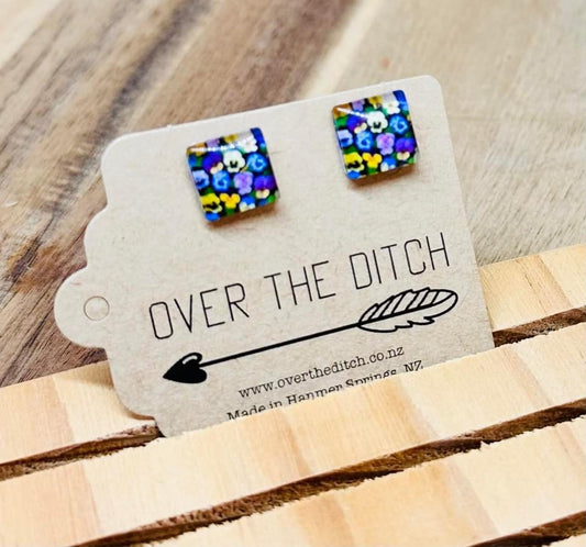 Domes - Pansies square