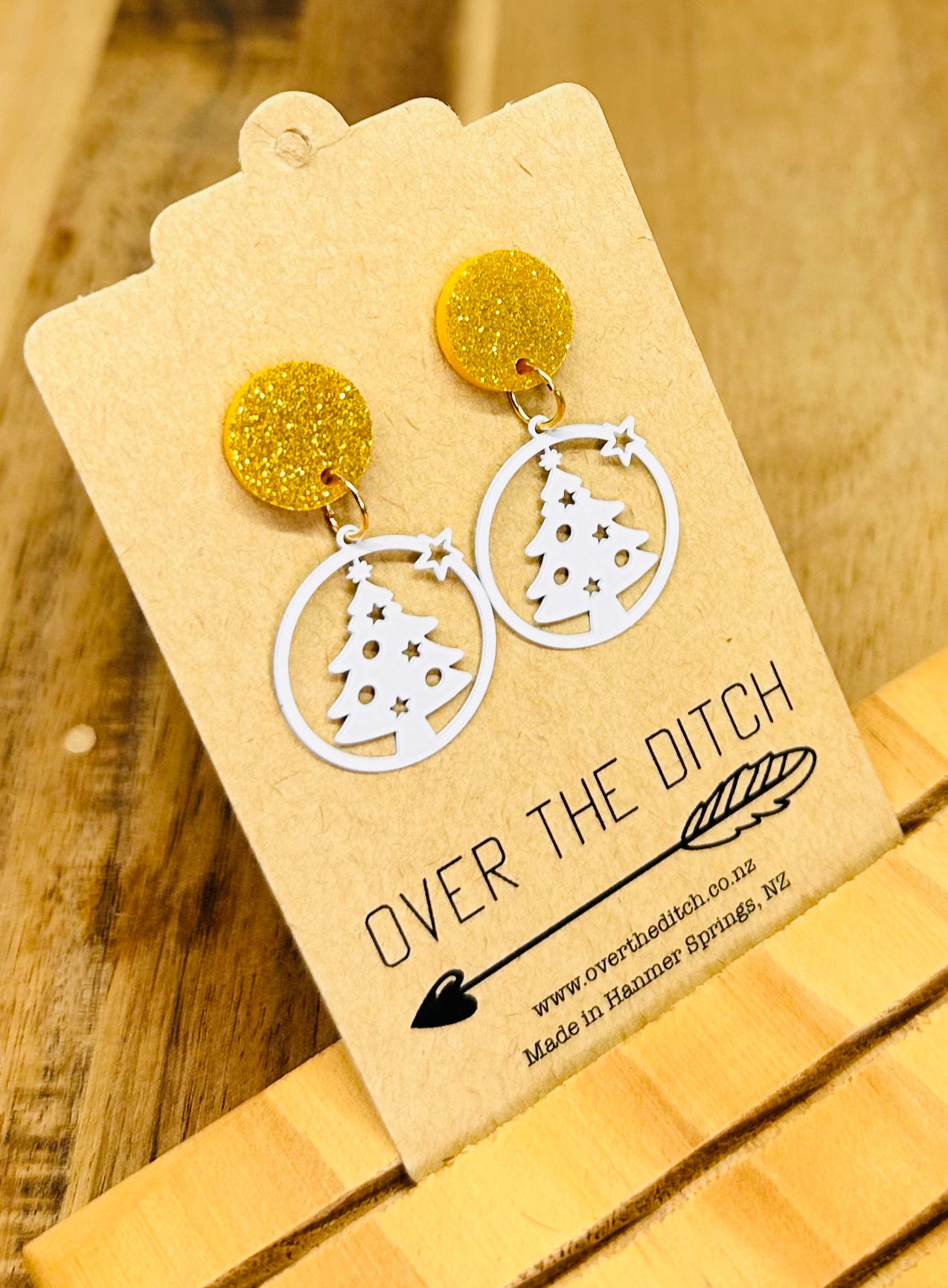 Dangles - Little white Christmas tree