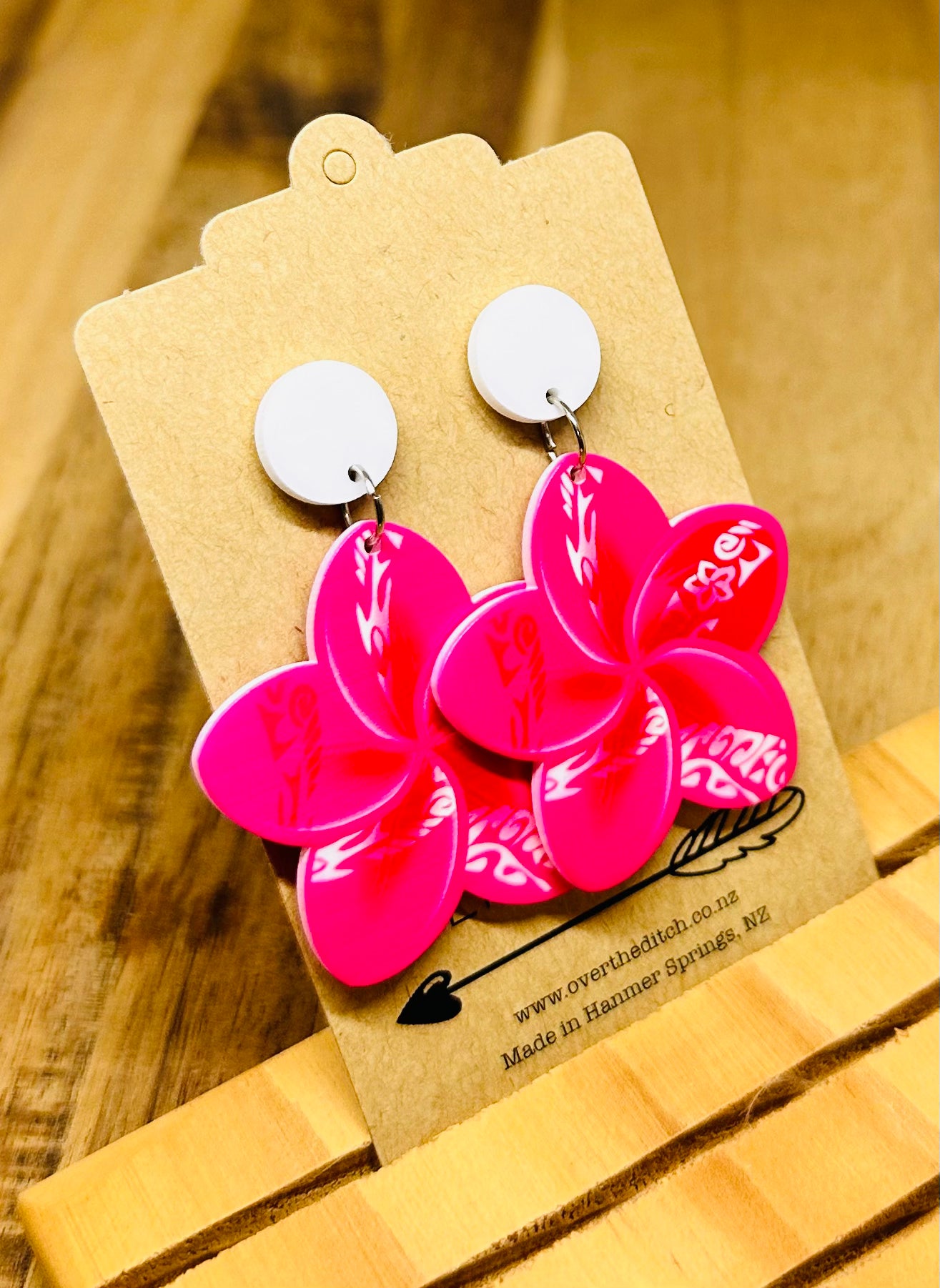 Dangles - Island holiday (various colours)