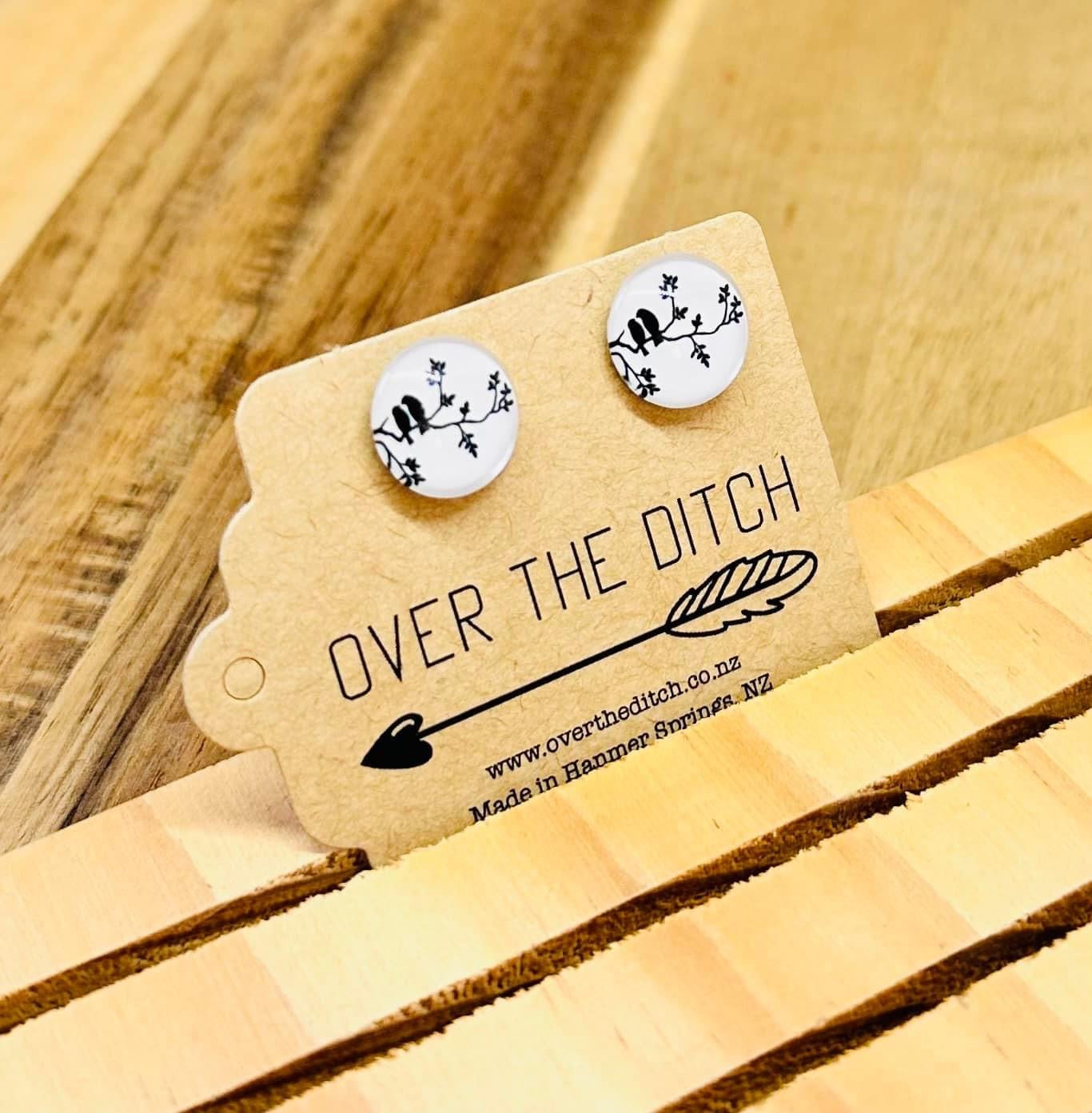 Domes - Black & white birds