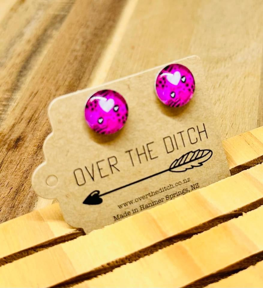 Domes - Love is in the air