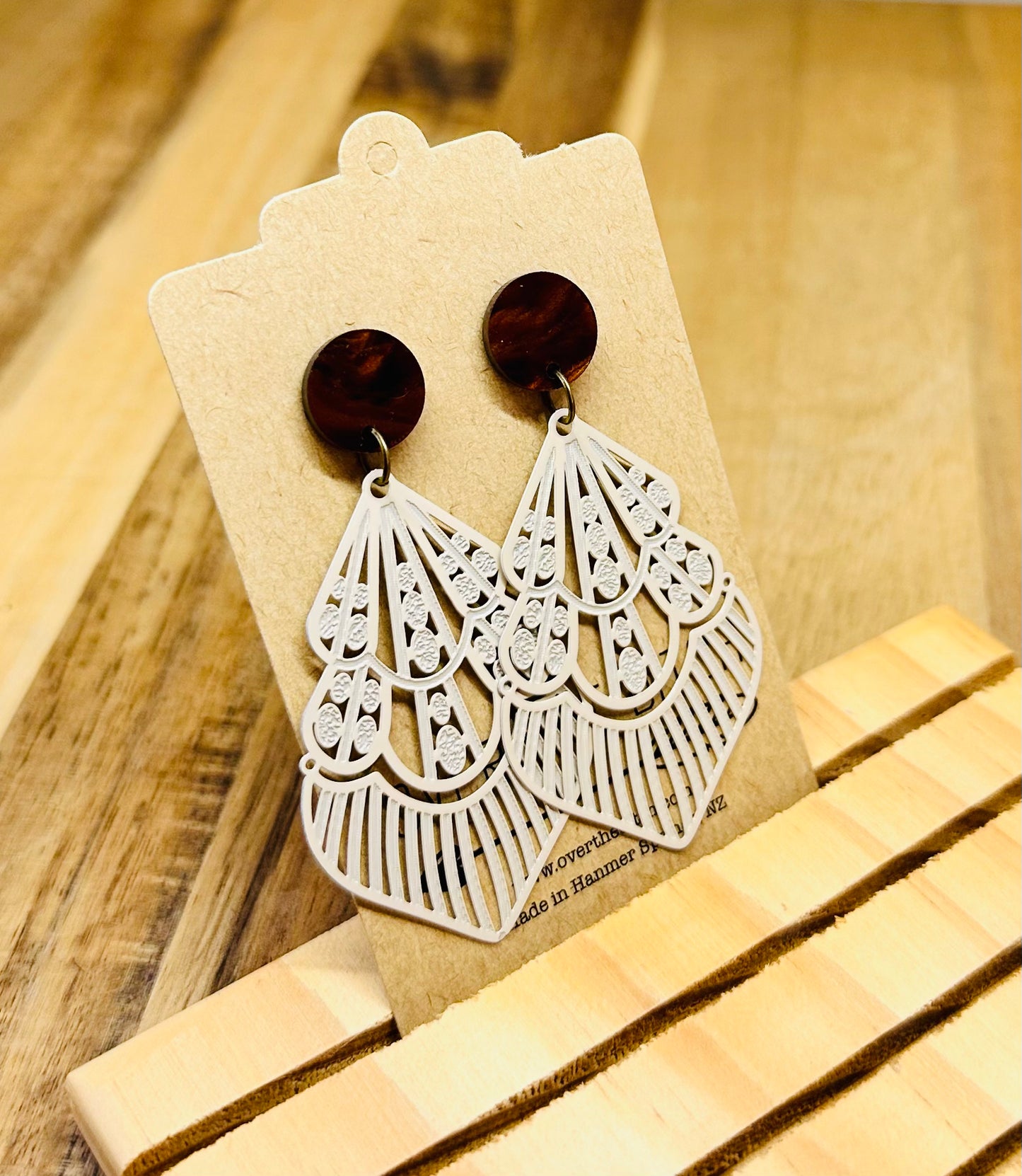 Dangles - Bronwen