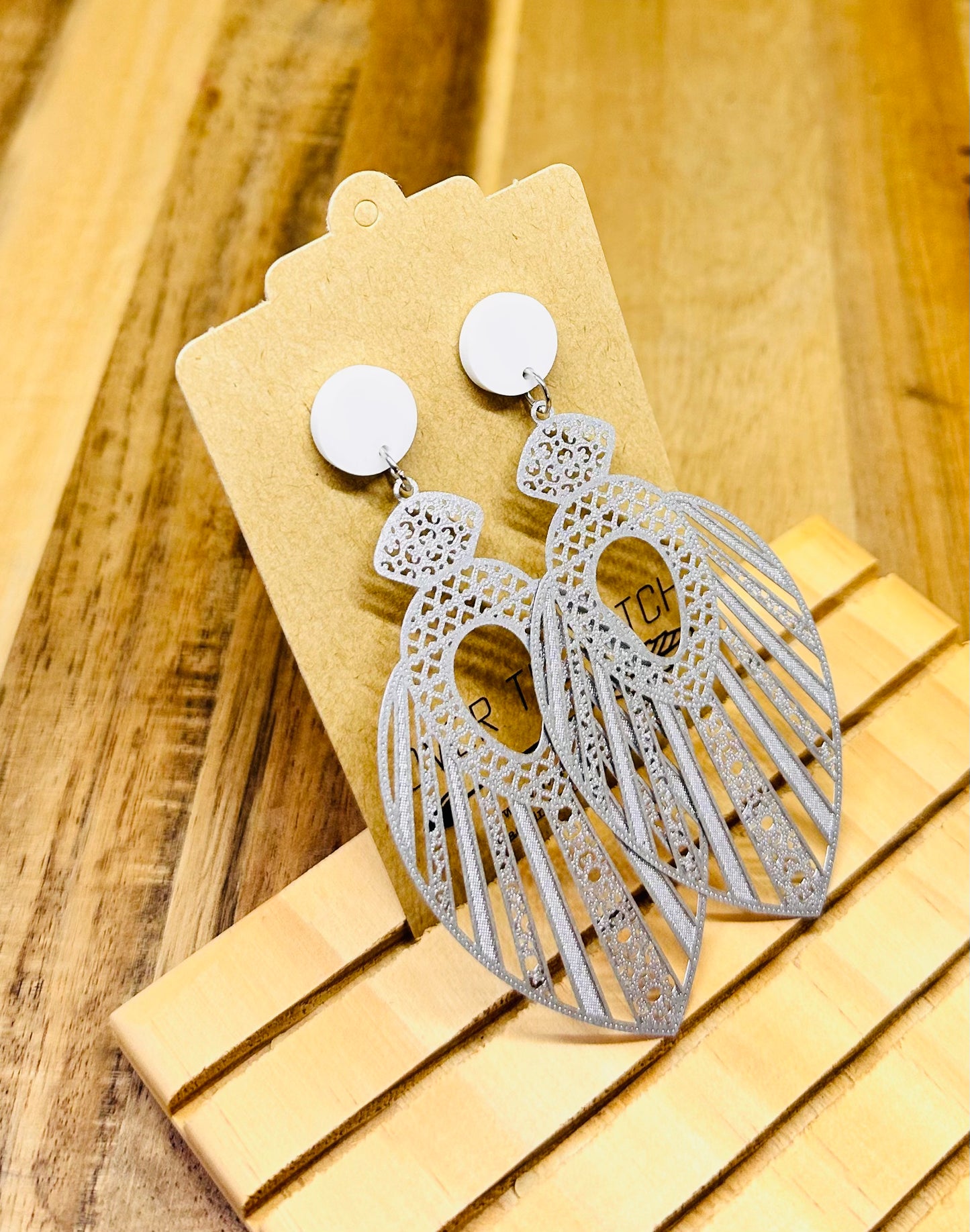 Dangles- Kaye