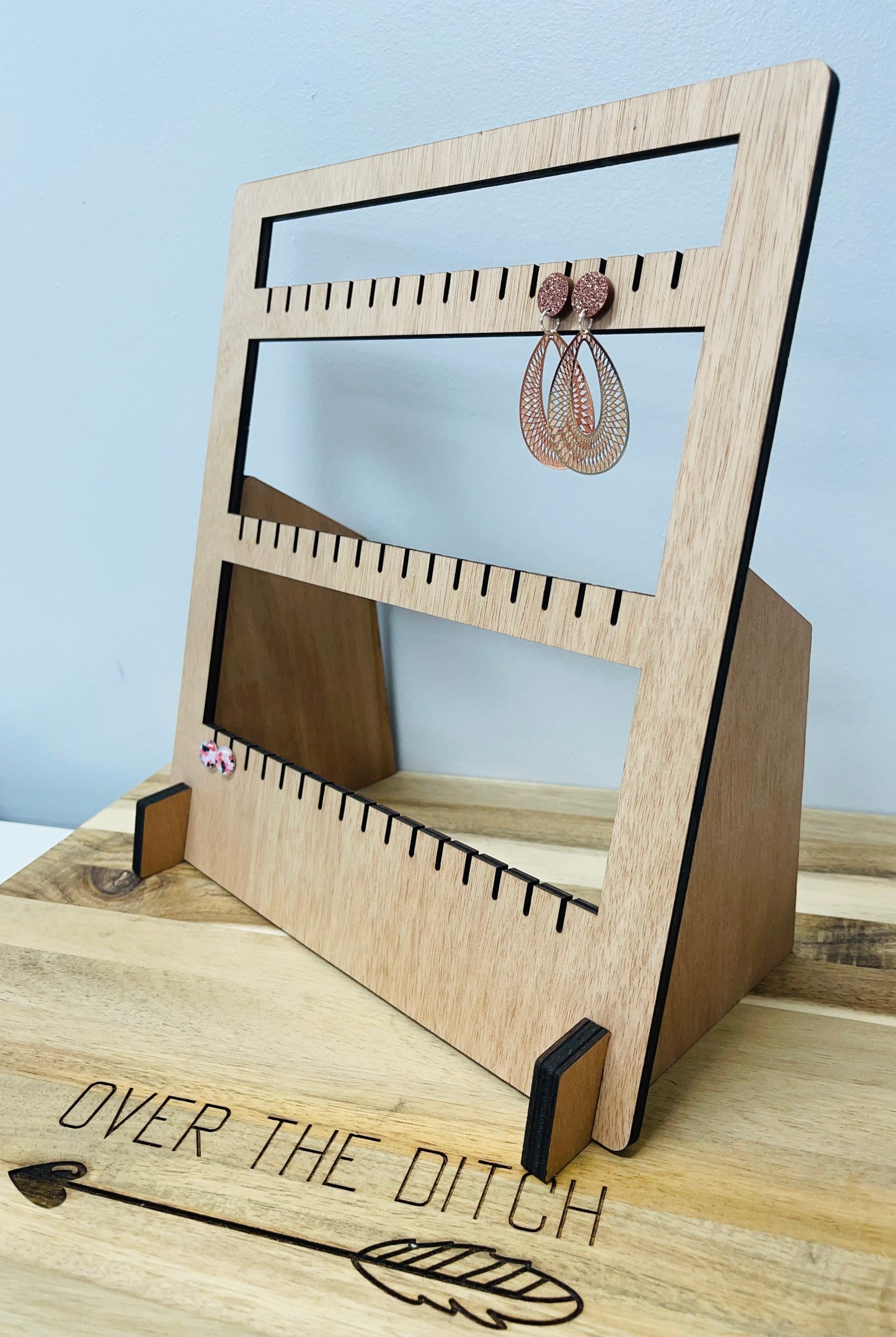 Accessory storage- Earring stand - table