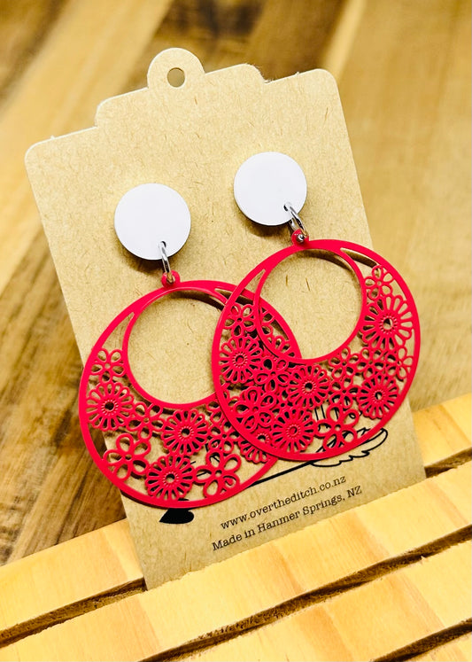 Dangles - Pratima