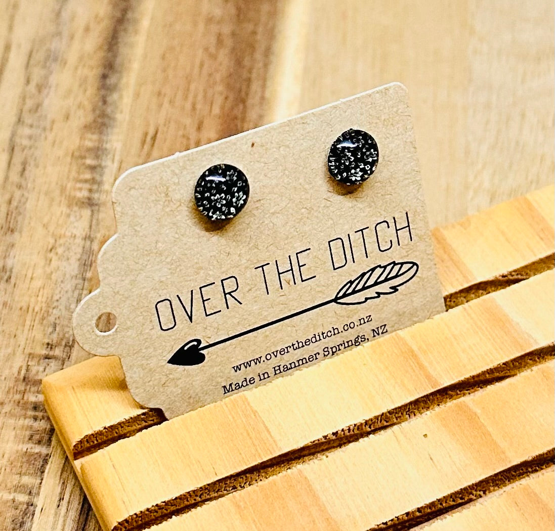 Domes - Tiny floral on black mini