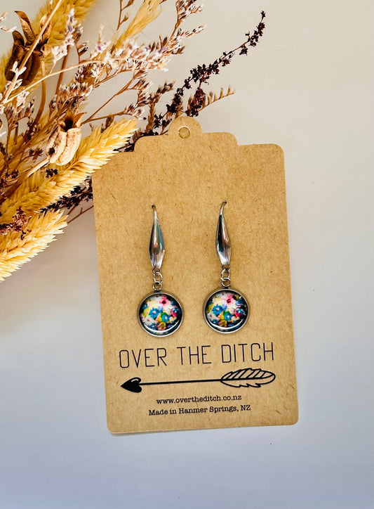 Pendants - Floral Composition