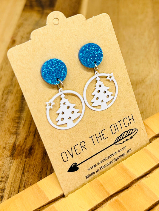 Dangles - Little white Christmas tree